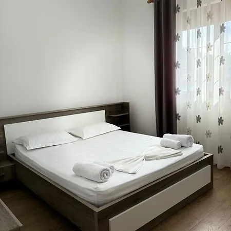Guest house Adi Hoxha *