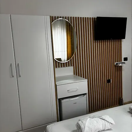 Guest house Adi Hoxha *