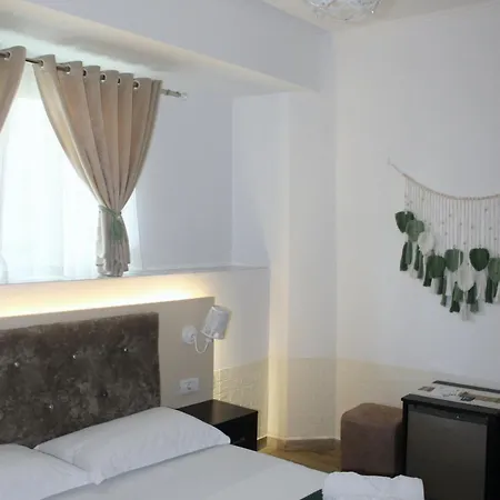 Adi Hoxha Gasthuis Berat