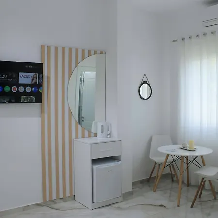 招待所 Adi Hoxha 培拉特