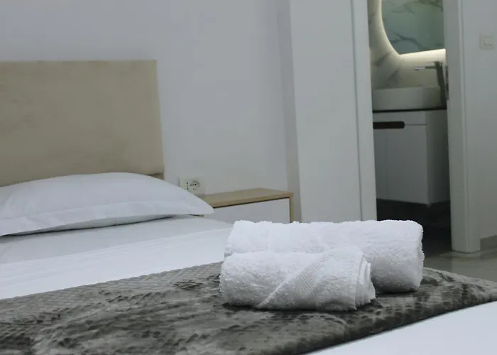 Adi Hoxha Guest house